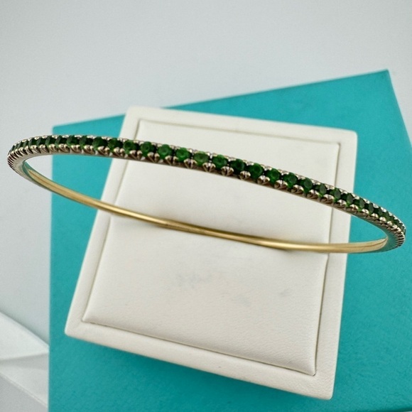 RARE Tiffany & Co. 18k Tsavorite Metro Bangle in Yellow Gold - Picture 1 of 8